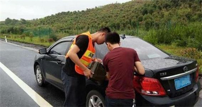 新宾永福道路救援